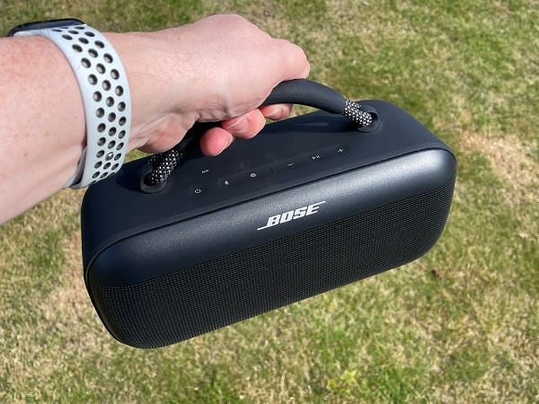 Bose SoundLink Max | Bạn Đồng Hành Cho Chuyến Dã Ngoại 13