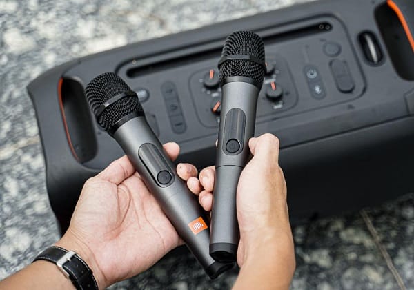 Micro không dậy kết hợp loa kéo